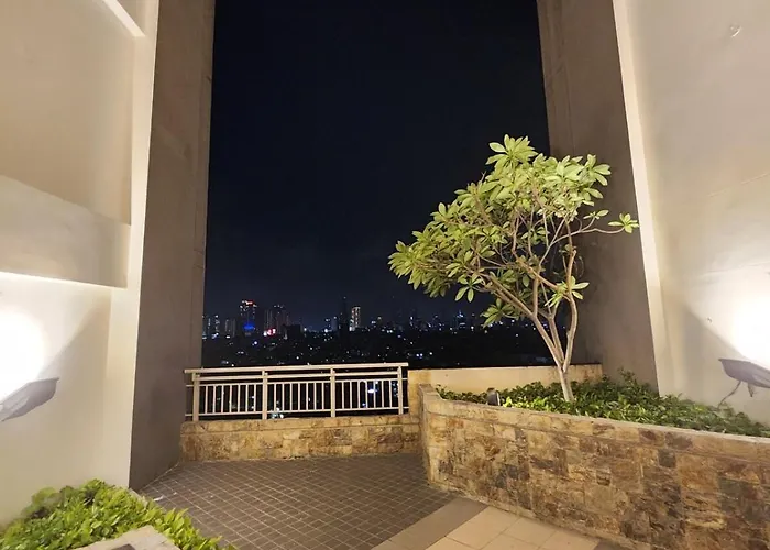 Zinnia Tower 2br With Qc Cityview Apartment Manila
