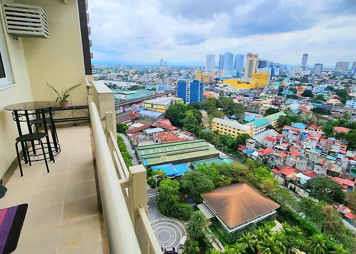 Zinnia Tower 2br With Qc Cityview *